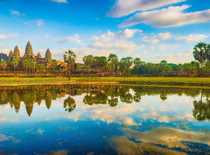 Extension THE MYSTIQUE OF ANGKOR WAT picture